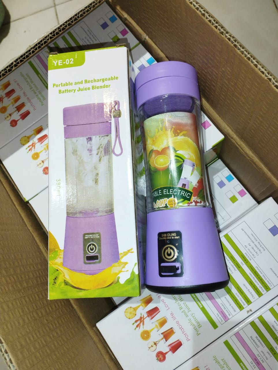 6-Blade Mini Portable USB Juicer Blender β Rechargeable Travel Smoothie Maker