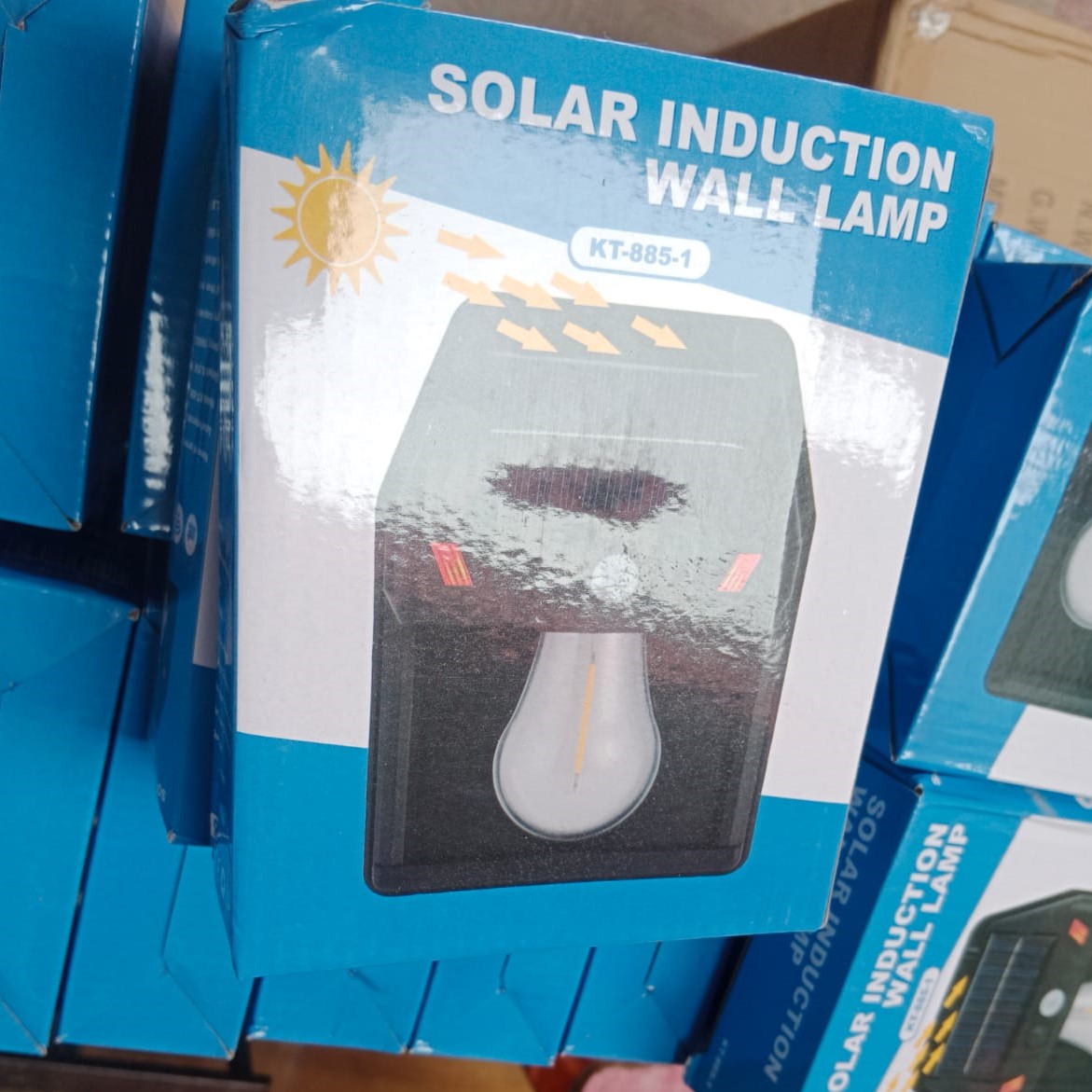 KT-885-1 Solar Induction Wall Lamp – Motion Sensor Outdoor Light